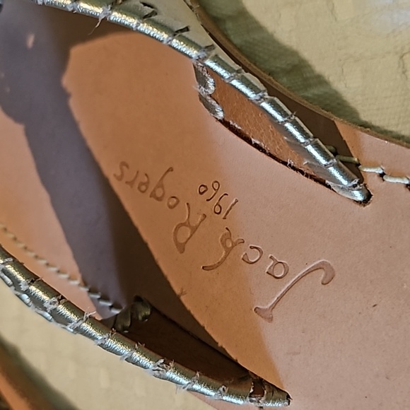 Jack Roger's Sandals Gold size 6.5 perfect much perfect - Picture 5 of 6